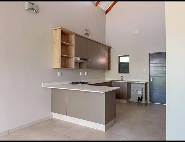 2 BEDROOM APARTMENT FOR SALE IN MENLO PARK